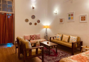 Naina Niwas - 2 BHK 5 min from the lake and mall